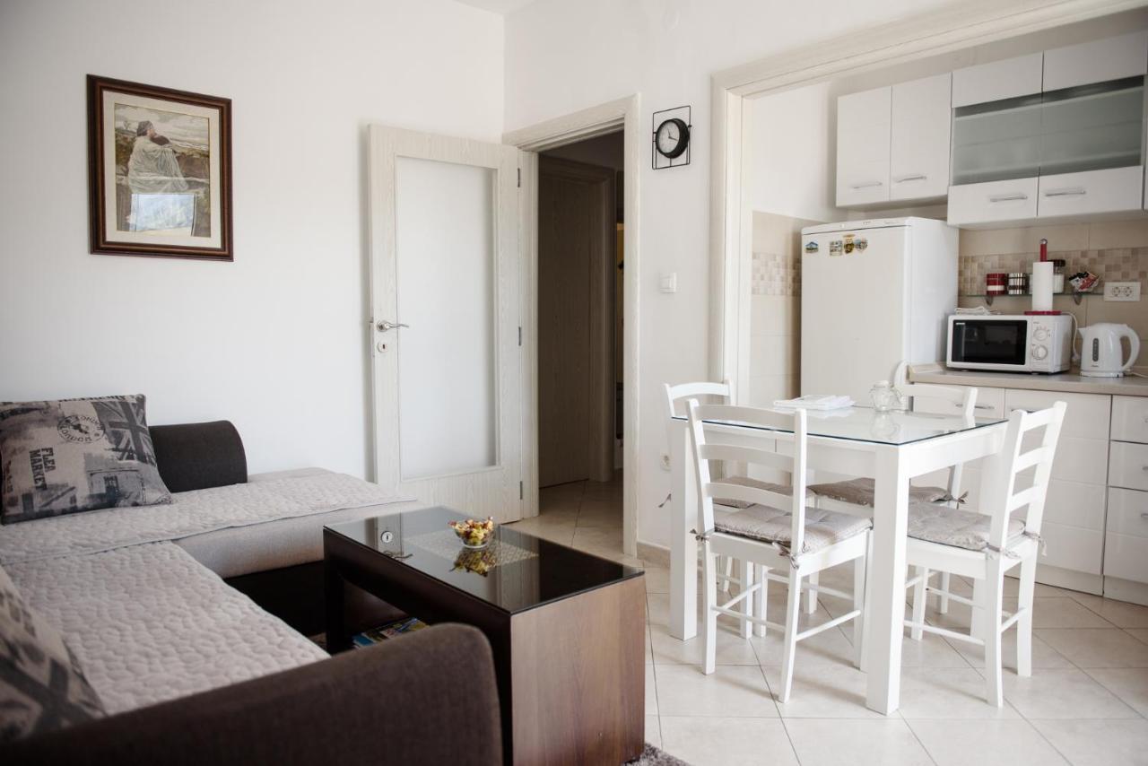 Cozy 2Br Apartment, 3 Min To The Old Town 코토르 외부 사진